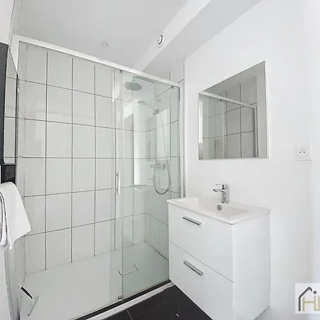 Marine Serenity - A 50m De La *